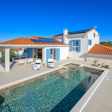 Villa Olive Paradise Ii By Istrialux *