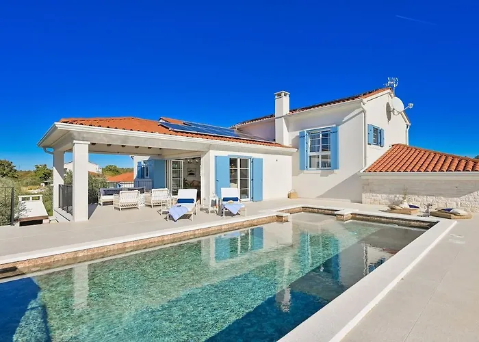 Olive Paradise Ii By Istrialux * Smoljanci